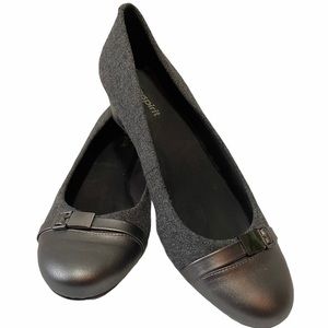Dark Grey Women’s Vintage Closed Toe Flats
